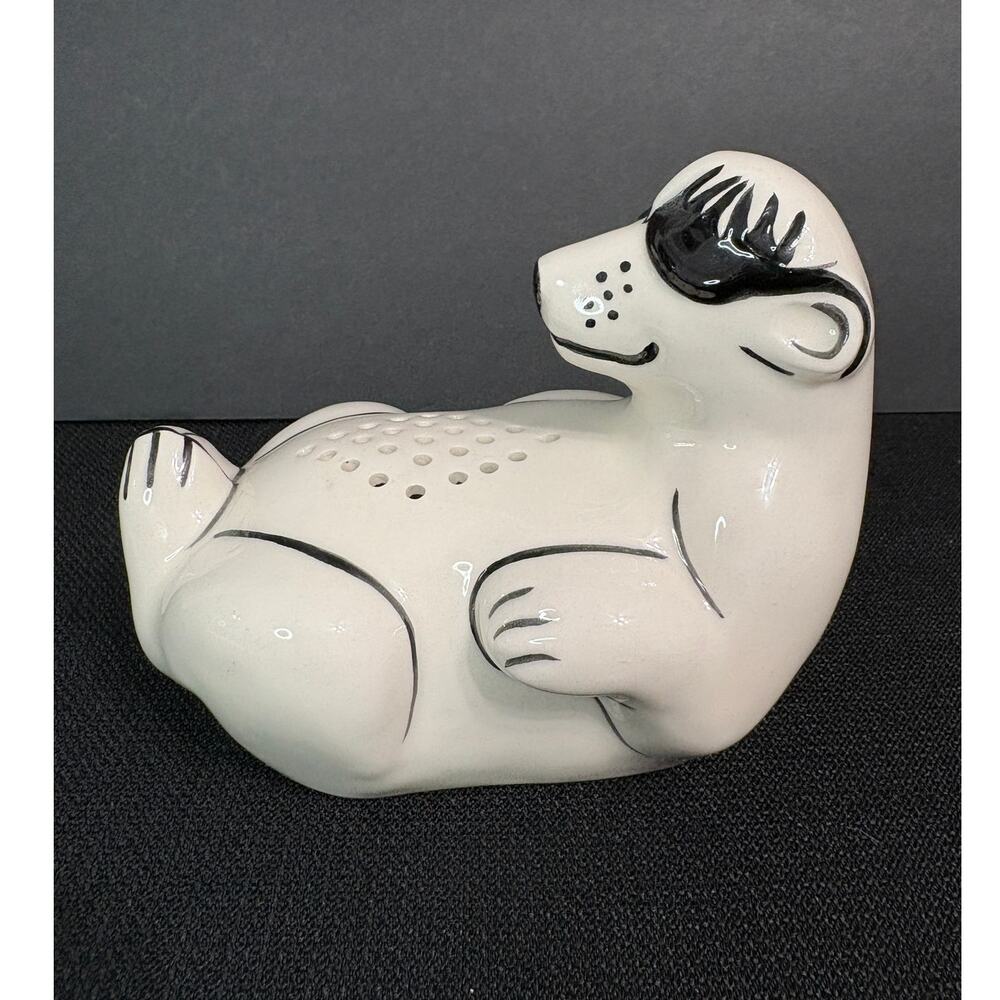 Vintage Polar Bear Baking Soda Holder / Refrigerator Deodorizer Ceramic